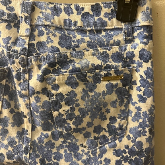 Good Condition- Michael Kors Blue and White Girls Jeans Size 0 (XSM) - Picture 3 of 5